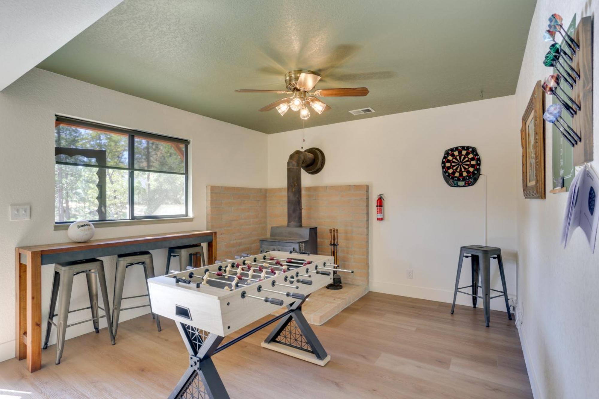 Pet-Friendly Escape With Game Room And Fire Pit! North Fork Exterior photo