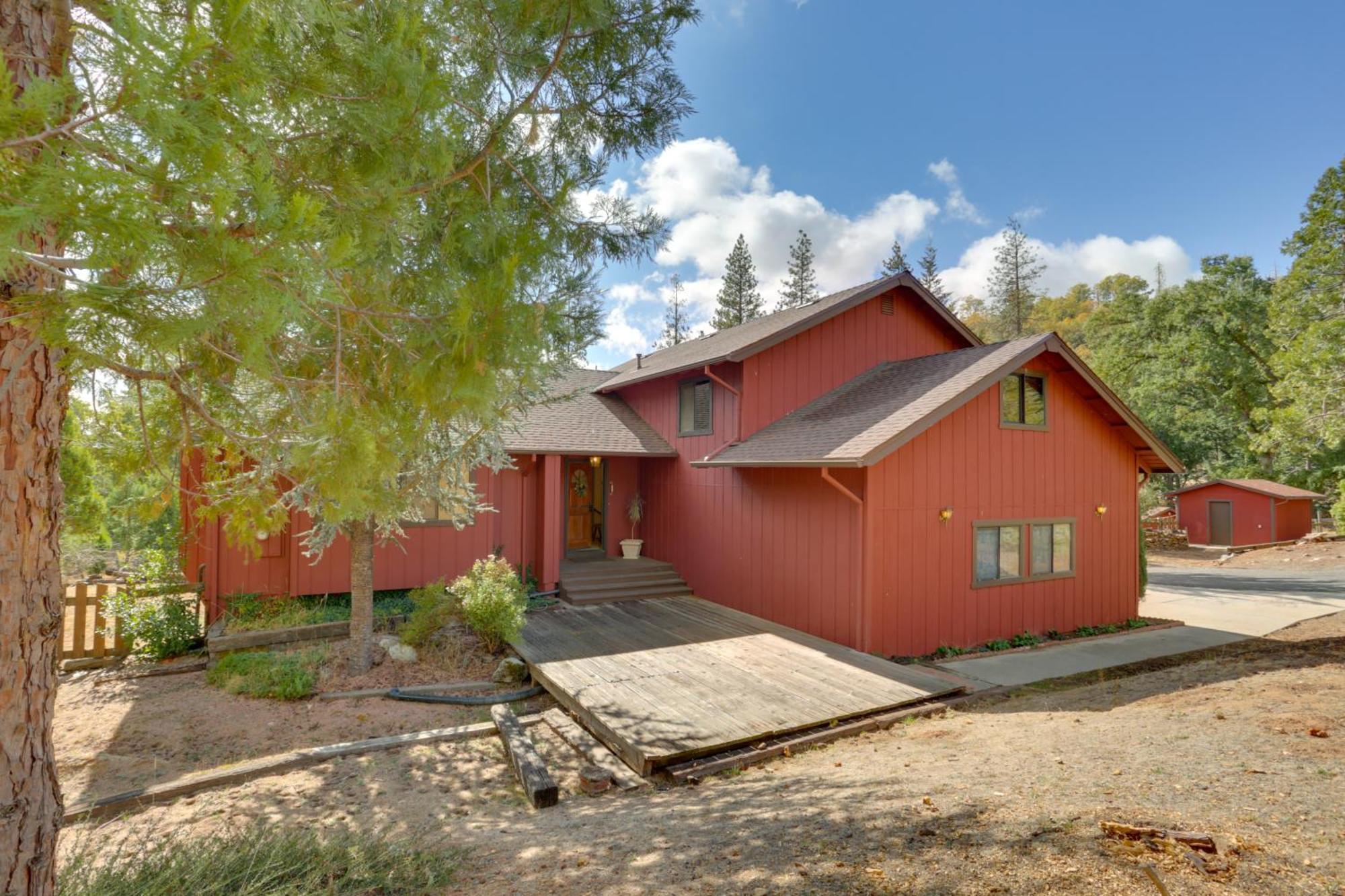 Pet-Friendly Escape With Game Room And Fire Pit! North Fork Exterior photo